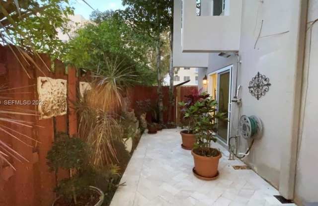 633 NE 2nd Ave photos photos 633 NE 2nd Ave photos photos