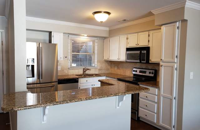 9809 Emerald Point  Unit 8 Gallery 2