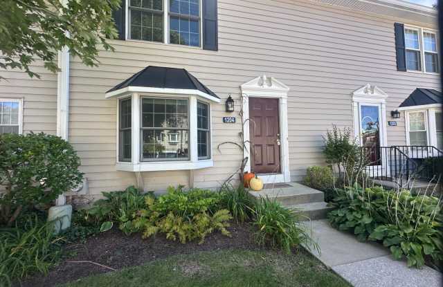 1204 N GLEN Drive Gallery 1
