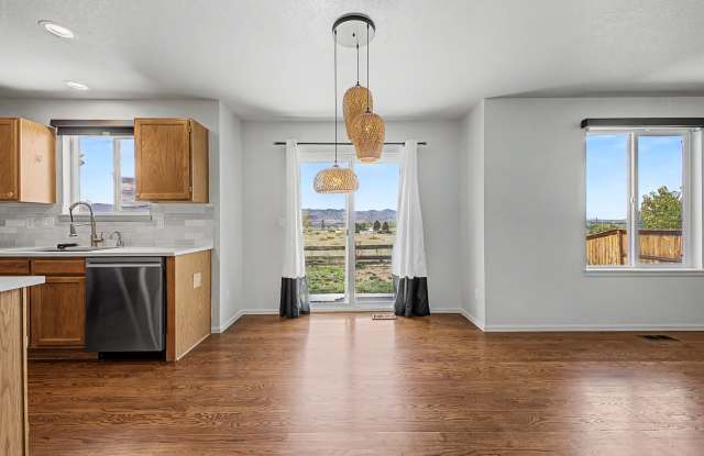 3763 Bucknell Drive Gallery 3