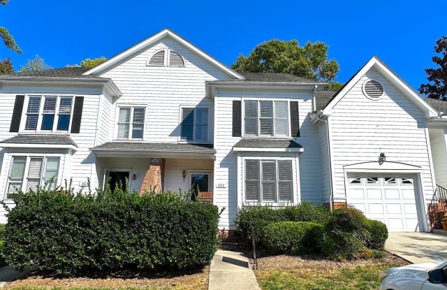 202 Vinca Circle - 202 Vinca Circle, Cary, NC 27513