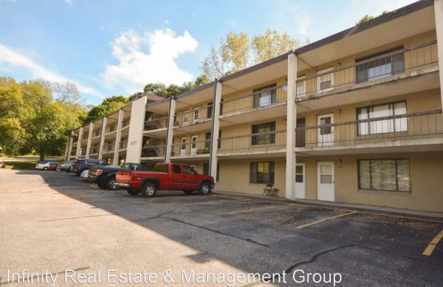 602 Northern Hills Dr NE #69 - 602 Northern Hills Drive Northeast, Rochester, MN 55906