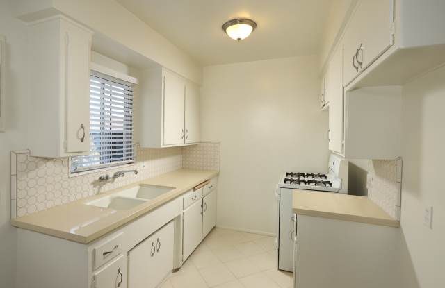 500 East Washington Boulevard - 4 Gallery 3