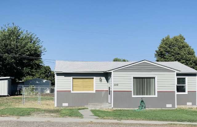 1110 Ione Drive photos photos