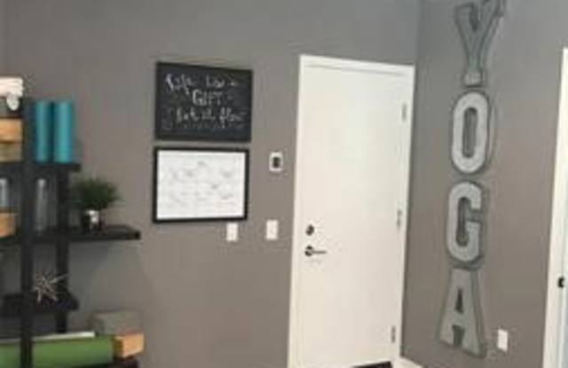 826 Brickyard Lane Gallery 3