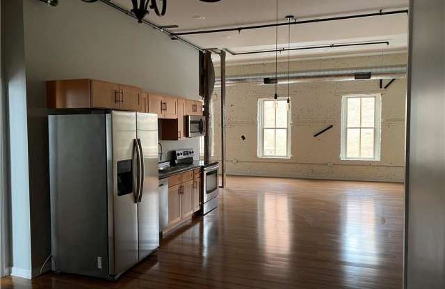 243 Bleecker Street Gallery 4