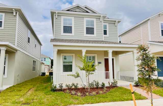 4-Bedroom, 3 Bath Two Story Single Family in Apopka, FL | Community Pool | Two Car Garage Gallery 3