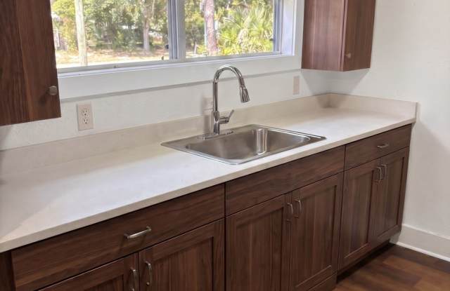 Spacious 4 Bedroom Home in Memphis – $1,300/Month | Housing Vouchers Accepted Gallery 3