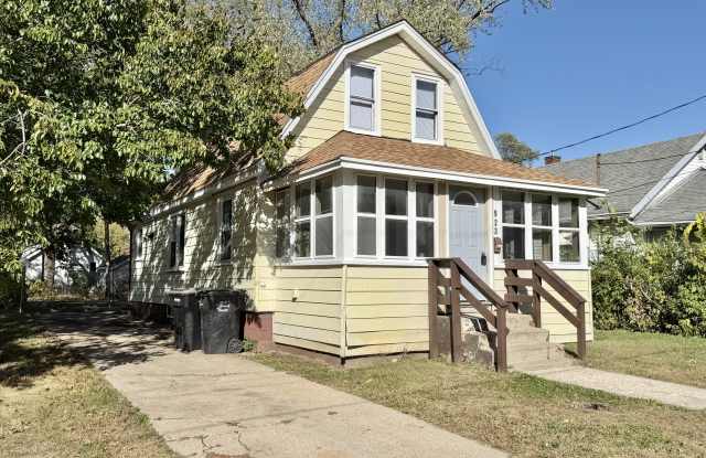 923 Randall Street photos photos