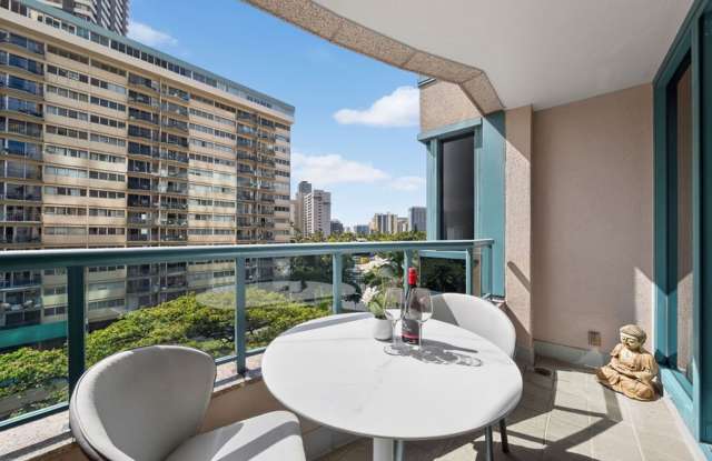 Island View at Waikiki Landmark: Waikiki Luxury Condo w/ Pool, Spa, Gym &amp; Lanais photos photos