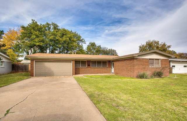 3030 57th Street - 3030 57th Street, Lubbock, TX 79413