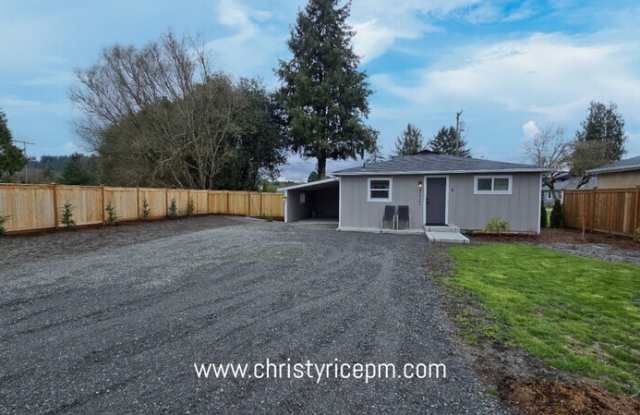 31721 W Commercial St photos photos