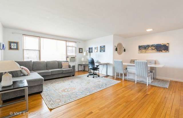 6127 N Seeley Avenue Gallery 2