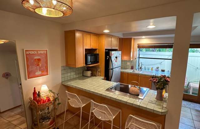 Charming 2-Story Hillcrest Townhome with Private Outdoor Spaces photos photos