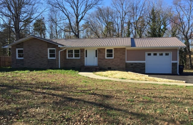2709 Whiteoak Drive - 2709 White Oak Dr, Burlington, NC 27215