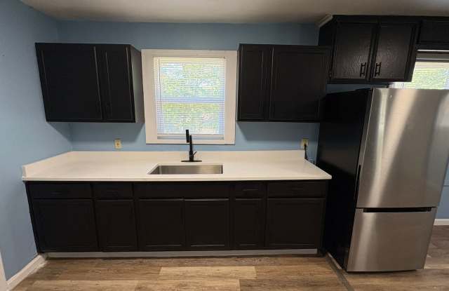 5 bedroom 3 bath -4201 Holt Dr • Little Rock, AR Gallery 4