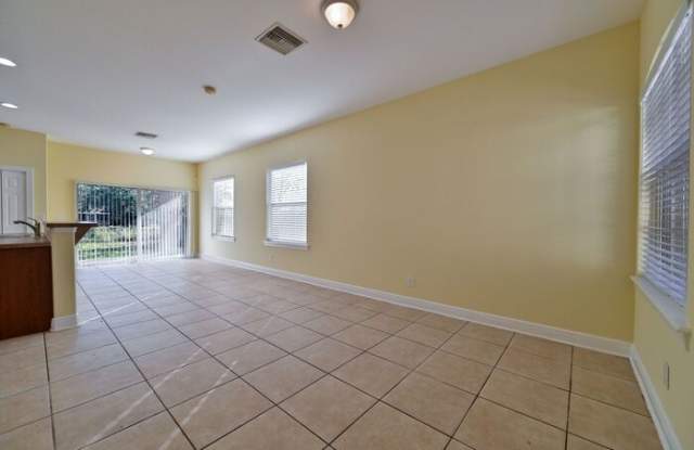 2610 West Cypress Avenue Gallery 4