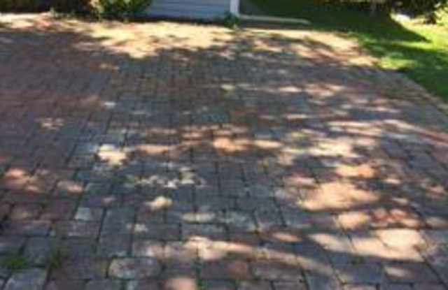 1328 PASSAGE DRIVE Gallery 2