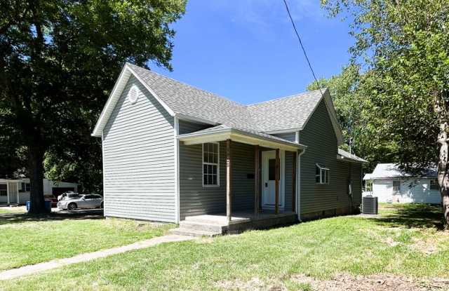 Like NEW 2 Bedroom, 2 Bath House, Appliances Included, Very VERY NICE !!! photos photos