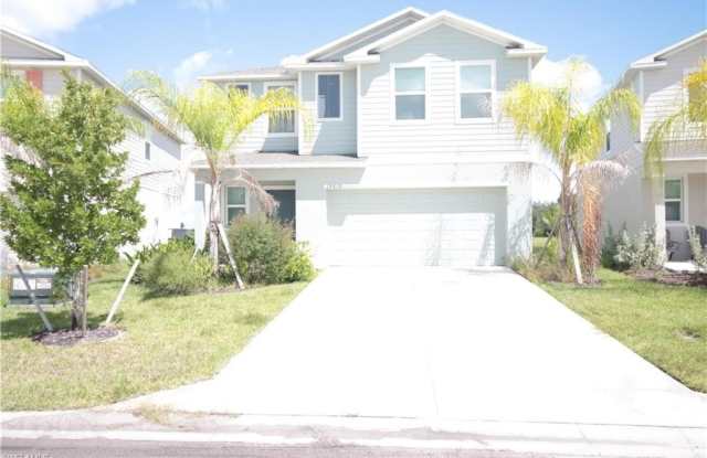 19619 Fairhill Ct Gallery 1