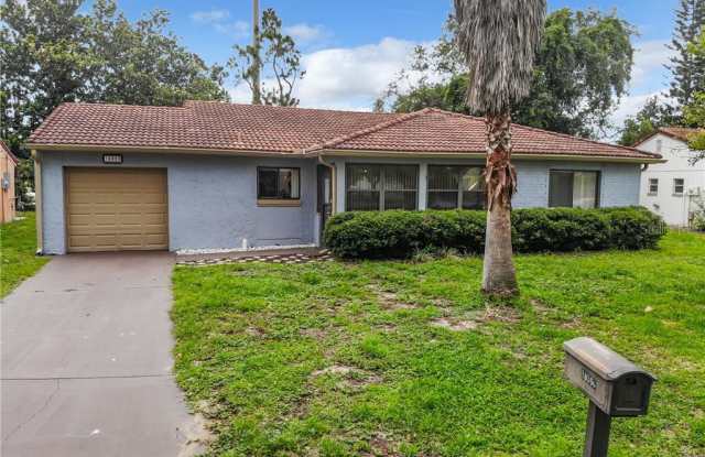 10866 WHEATON COURT - 10866 Wheaton Court, Williamsburg, FL 32821