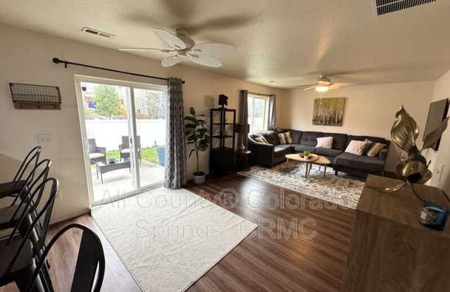 7624 Stetson Highlands Drive Gallery 2