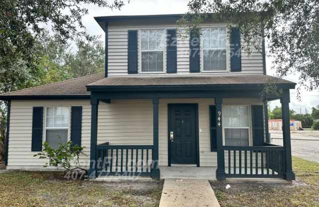 944 9th St photos photos