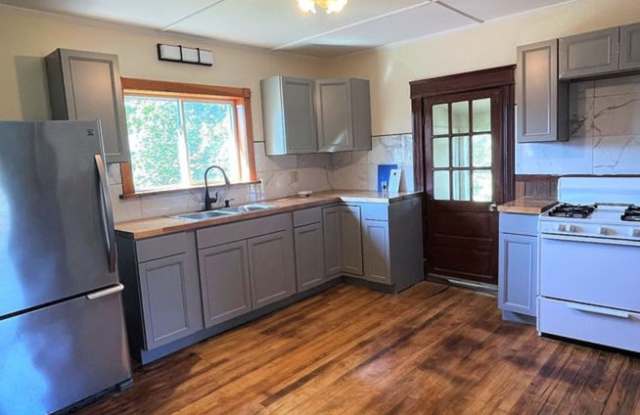 17-19 Lafountain photos photos