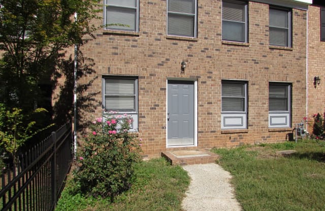 1759 Twin Brooks Drive SE - 1759 Twin Brooks Drive Southeast, Marietta, GA 30067