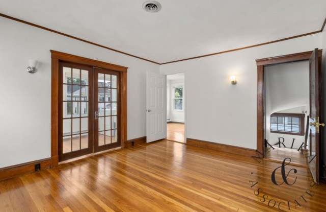 38 Blenford Rd. Gallery 4