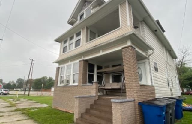 2594 broadway 2 - 2594 Broadway, Toledo, OH 43609