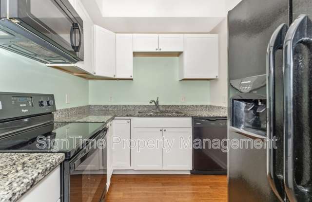 44 East Franklin Street photos photos