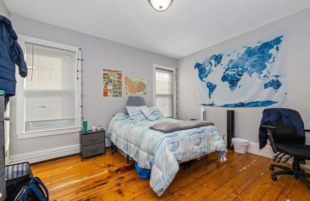 46 Hillside St #1A Boston MA 02120 Gallery 3