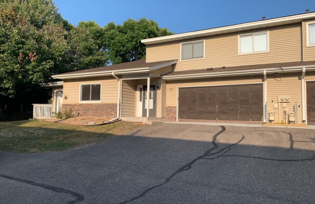 6930 Romeo Rd - 6930 Romeo Road, Woodbury, MN 55125