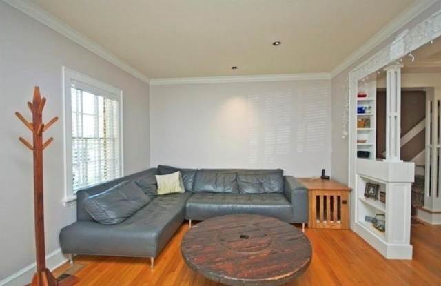 412 Hilldale Drive Gallery 3