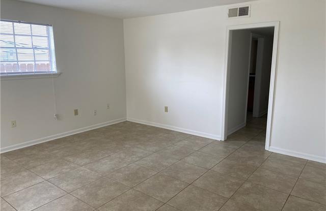 6528 PONTCHARTRAIN Boulevard Gallery 2