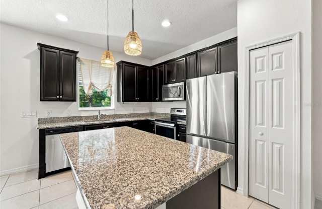 1290 COUNTRYMEN Court Gallery 4