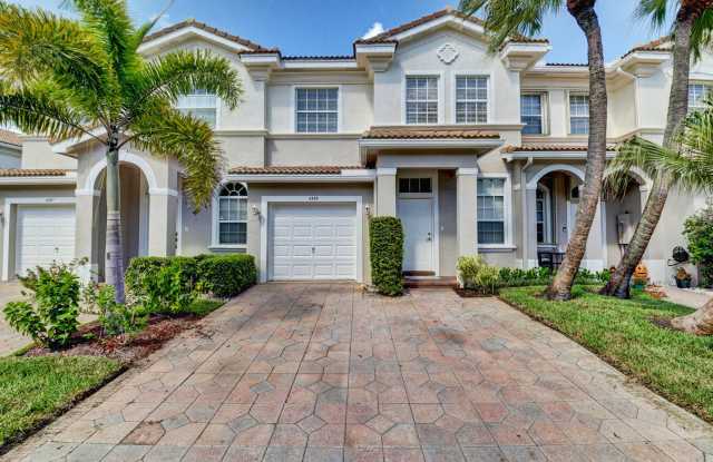 4353 Legacy Court Gallery 1