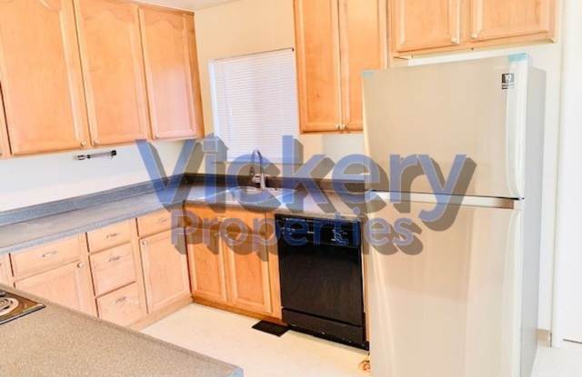 4225 Gladstone Drive Gallery 2
