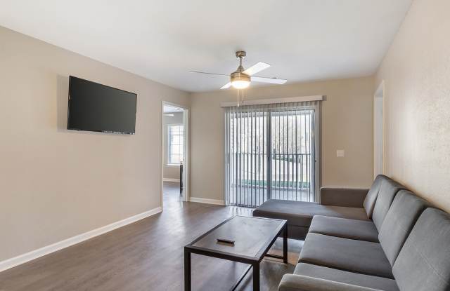Village Green - Student Housing Gallery 4