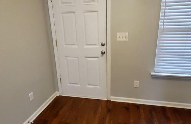 1024 Silver Springs Road Gallery 3