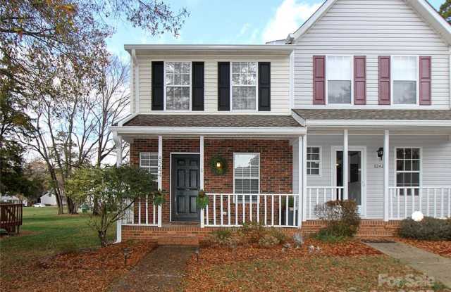 8244 Circle Tree Lane - 8244 Circle Tree Lane, Charlotte, NC 28277