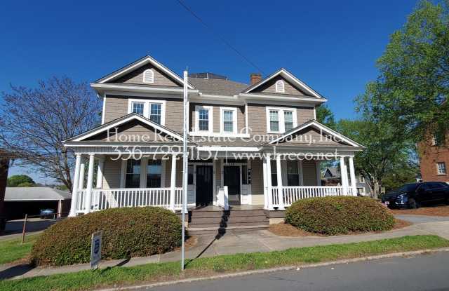 McIver Apartments | 110 S. Marshall Street Apt #4 photos photos