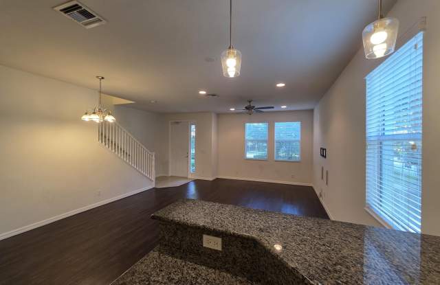 1102 Dakota Drive Gallery 3