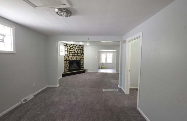 1815 Willow Ave. photos photos