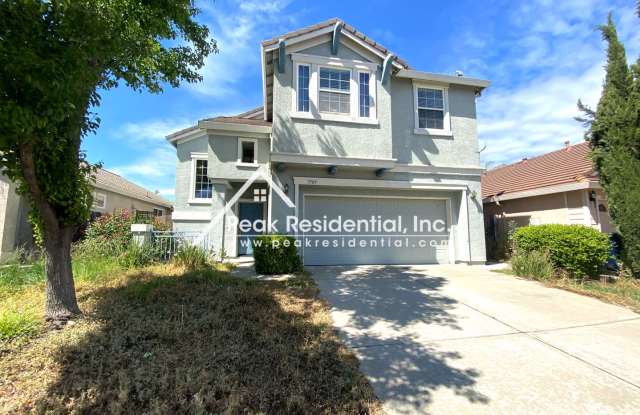Nice 3bd/2.5ba Elk Grove House with 2 Car Garage! - 7505 Whitmore Street, Sacramento, CA 95758