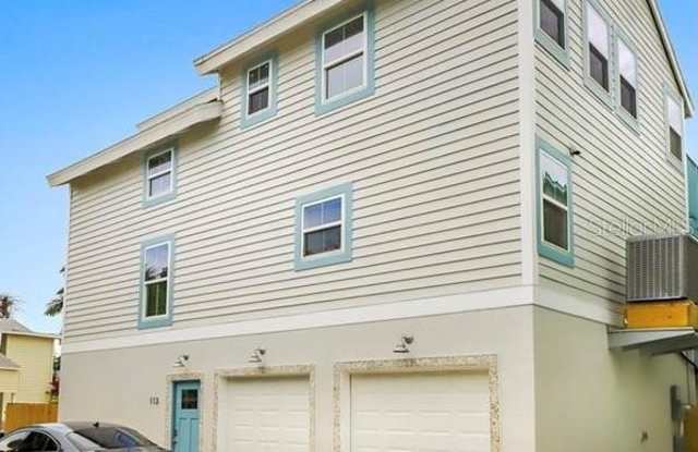 113 94TH AVENUE - 113 94th Avenue, Treasure Island, FL 33706