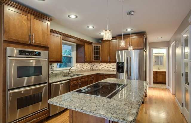 307 Deering Road NW Gallery 3