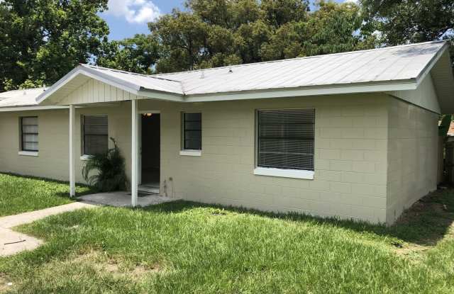 Three bedroom duplex unit Downtown Orlando near the new UCF downtown Campus. photos photos