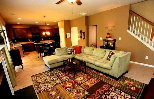 9116 Rowe Court Gallery 4